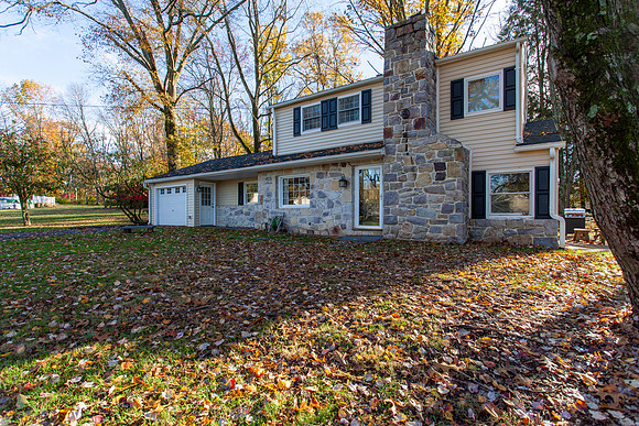 1121-DOGWOOD-CT-POTTSTOWN- (14)