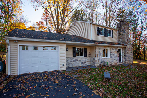 1121-DOGWOOD-CT-POTTSTOWN- (23)