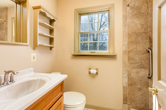 456-ADRIAN-RD-COLLEGEVILLE- (37)