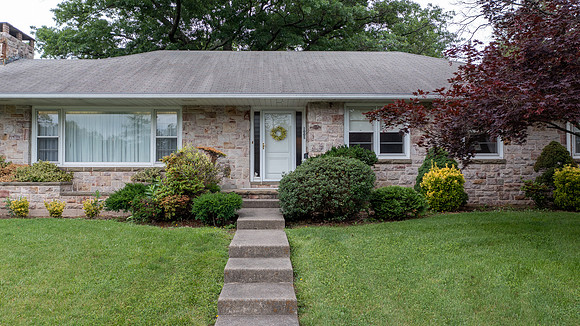 1005-ELMWOOD-DR-POTTSTOWN- (2)