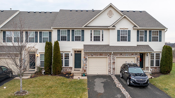 96-N-SAVANNA-DR-POTTSTOWN- (1)
