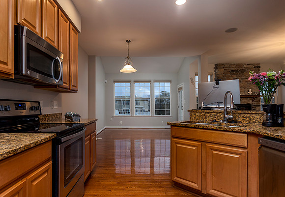 96-N-SAVANNA-DR-POTTSTOWN- (16)