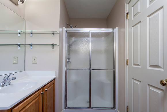 1047-SQUARE-DR-PHOENIXVILLE- (30)