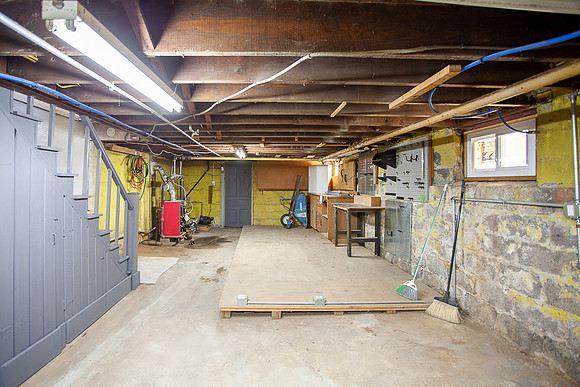 229-E-BROWN-ST-NORRISTOWN (19)