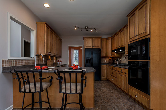 47-MAPLE-LANE-COATESVILLE-  (54)