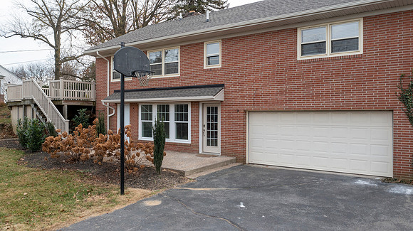 111-GRANDVIEW-BLVD-READING- (7)