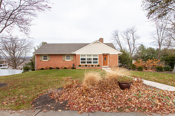 111-GRANDVIEW-BLVD-READING- (18)