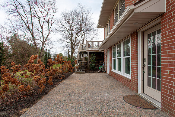 111-GRANDVIEW-BLVD-READING- (25)