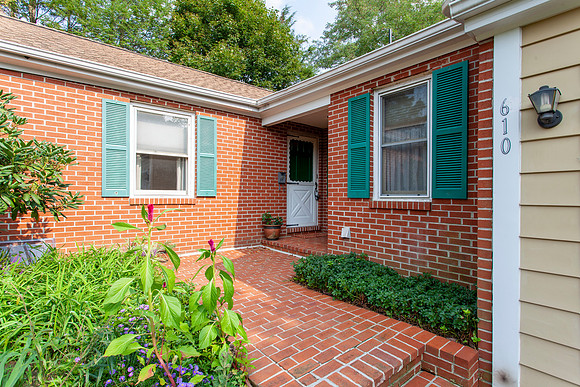 610-W-GAY-ST-POTTSTOWN-PA- (4)