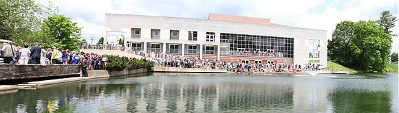 HILLSCHOOL_GRAD_PANO_01