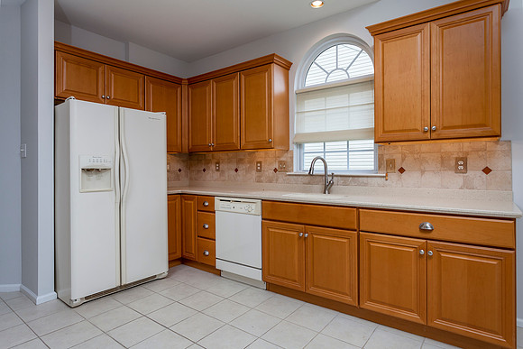 2204-POTTERS-MILL-CIR-DOWNINGTOWN- (25)