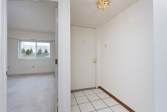 1301-MEADOWVIEW-LANE-MONT-CLARE- (8)