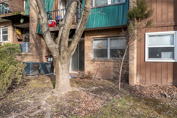 209-MEADOWVIEW-LANE-MONT-CLARE- (4)