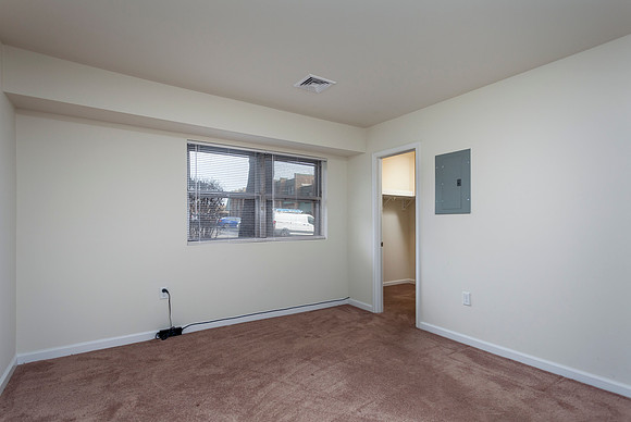 209-MEADOWVIEW-LANE-MONT-CLARE- (10)