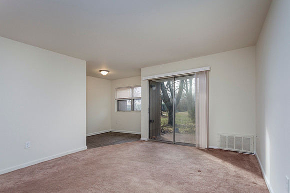 209-MEADOWVIEW-LANE-MONT-CLARE- (14)