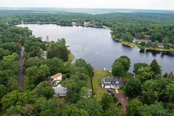 1175-LAKEVIEW-DRIVE-WHITE-HAVEN-PA- (16)