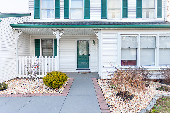 2196-FOXTAIL-DR-POTTSTOWN- (4)
