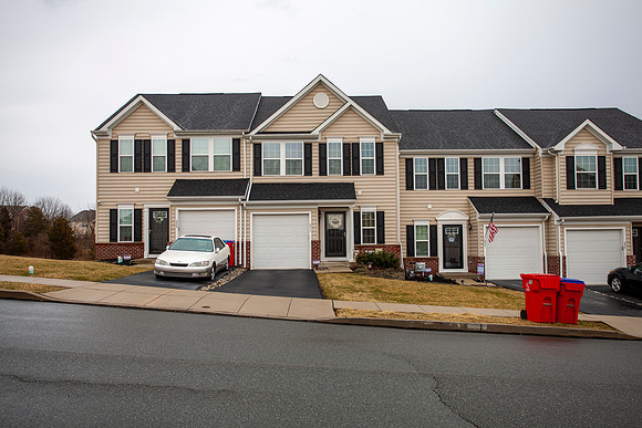 231-STONE-HILL-DR-POTTSTOWN- (4)