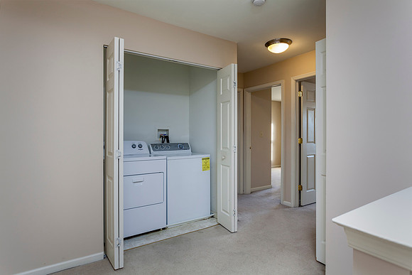 1047-SQUARE-DR-PHOENIXVILLE- (36)