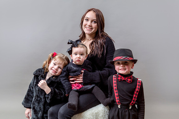 LENEWEAVER-FAMILY-DEC-2019- (1)