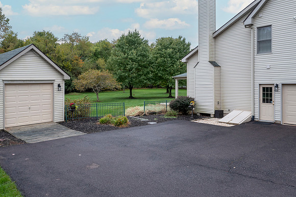 814-HIDDEN-FOREST-DR-COATESVILLE- (6)