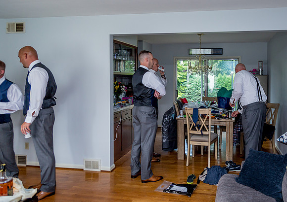 CALABRIA-WEDDING-GUYS-GETTING-READY- (14)