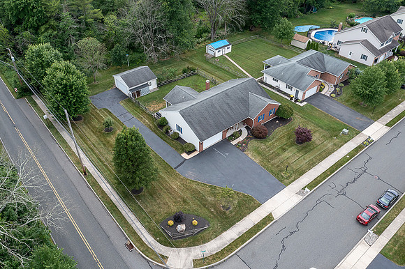 3040-BURTON-DR-GILBERTSVILLE- (3)