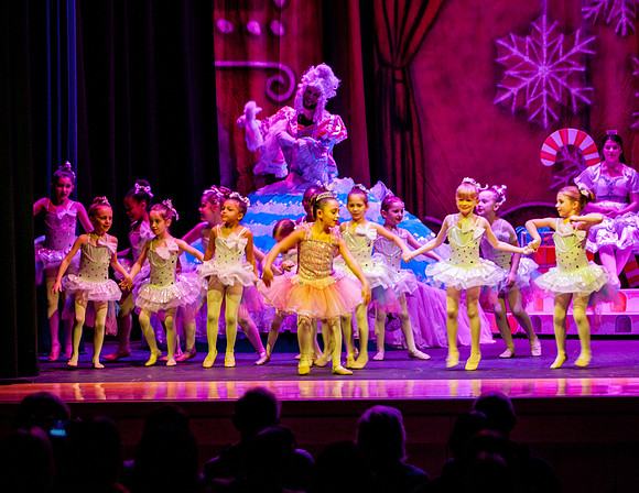 RA-NUTCRACKER-2018-BONBON- (6)