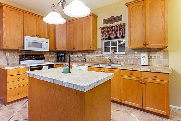 79-PEBBLE-BEACH-LANE-POTTSTOWN- (25)