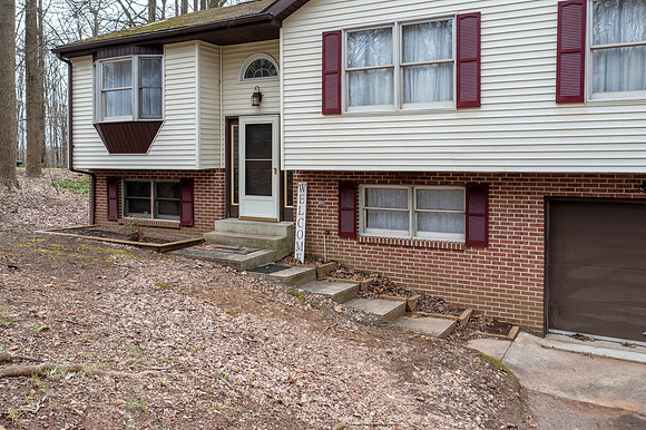 174-MAPLE-LEAF-LANE-POTTSTOWN- (6)
