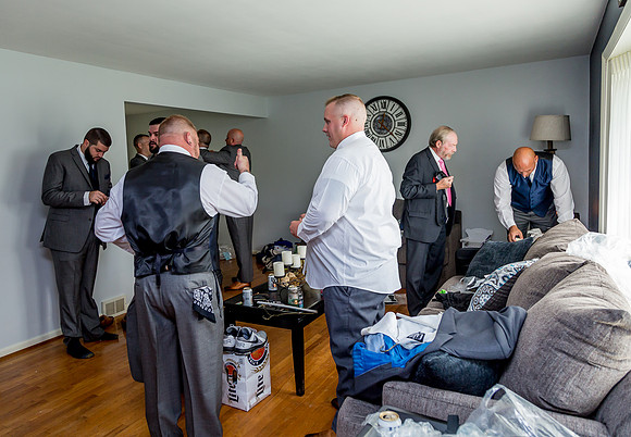 CALABRIA-WEDDING-GUYS-GETTING-READY- (57)