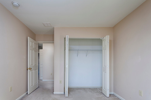 1047-SQUARE-DR-PHOENIXVILLE- (34)