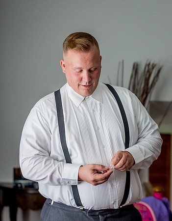 CALABRIA-WEDDING-GUYS-GETTING-READY- (64)