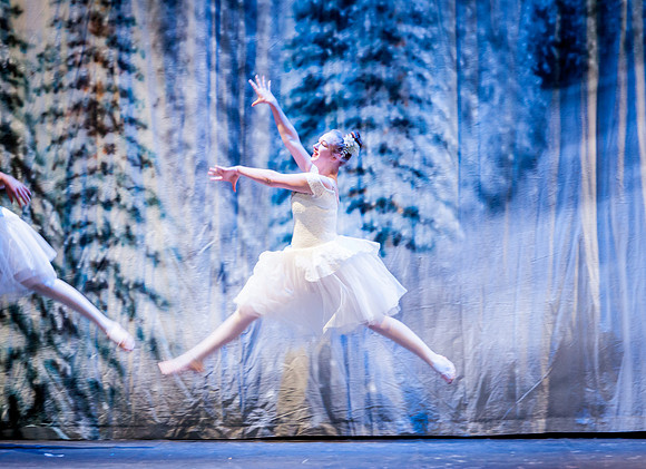 RA-NUTCRACKER-2018-SNOW- (57)