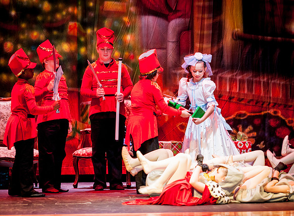 RA-NUTCRACKER-2018-MICE- (30)