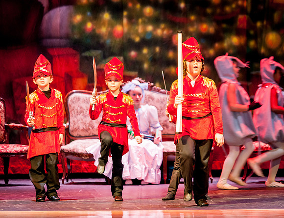 RA-NUTCRACKER-2018-MICE- (22)
