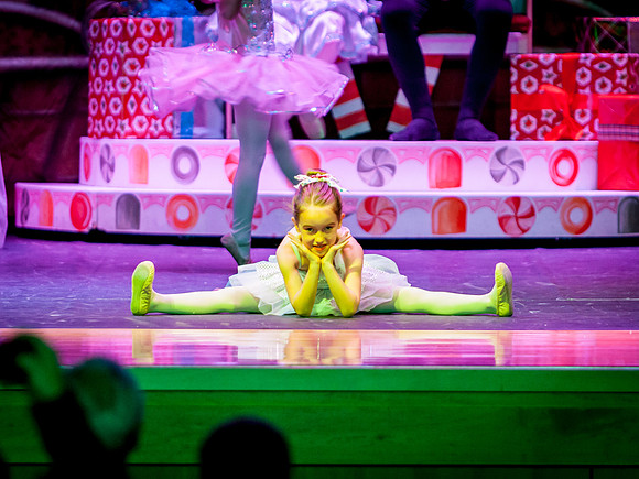 RA-NUTCRACKER-2018-BONBON- (20)