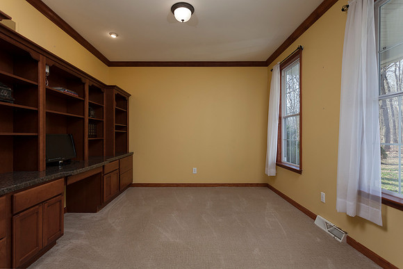 47-MAPLE-LANE-COATESVILLE-  (53)