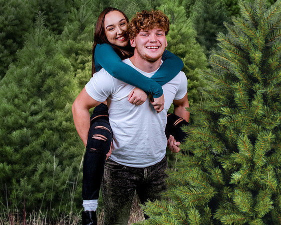 Alyssa-and-Avery-Xmas-2020- (13)