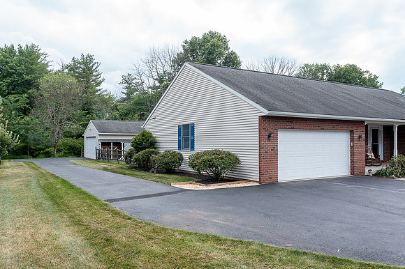 3040-BURTON-DR-GILBERTSVILLE- (15)