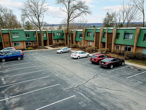 622-MEADOWVIEW-LANE-MONT-CLARE- (14)