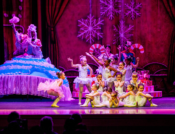 RA-NUTCRACKER-2018-BONBON- (5)