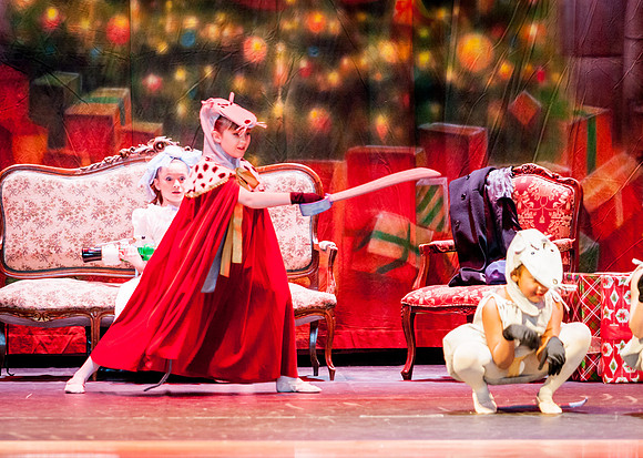 RA-NUTCRACKER-2018-MICE- (14)