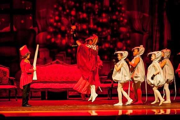 RA-NUTCRACKER-2018-MICE- (8)