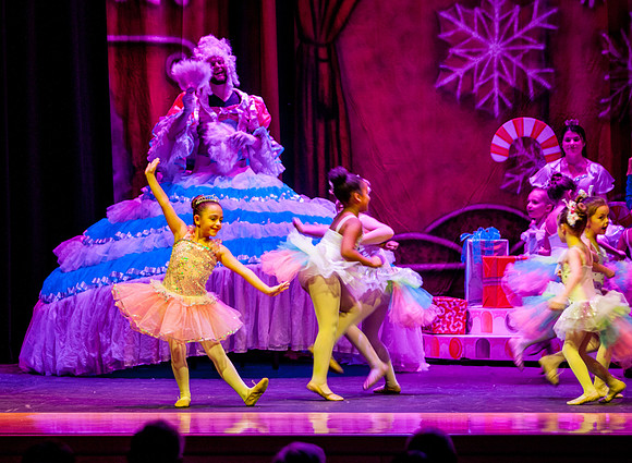 RA-NUTCRACKER-2018-BONBON- (10)