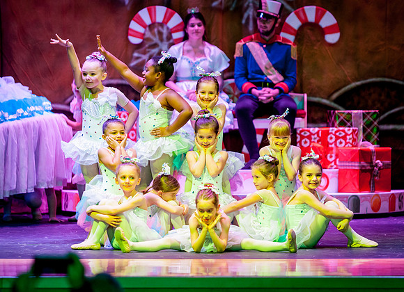 RA-NUTCRACKER-2018-BONBON- (26)