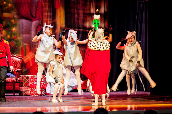 RA-NUTCRACKER-2018-MICE- (24)