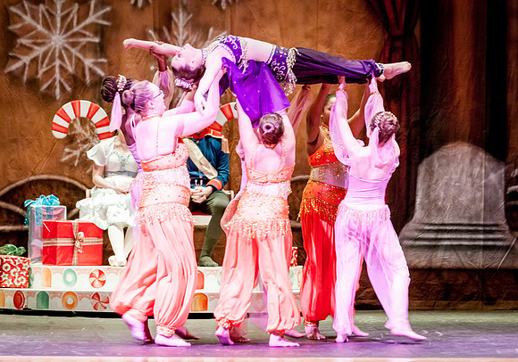 RA-NUTCRACKER-2018-ARABIAN- (8)