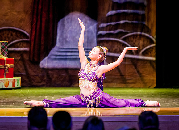 RA-NUTCRACKER-2018-ARABIAN- (34)
