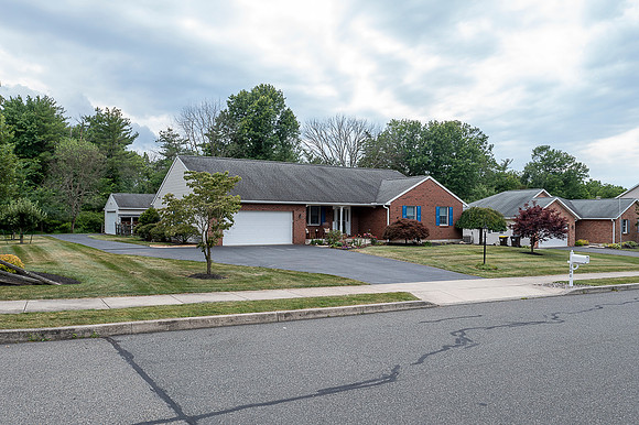 3040-BURTON-DR-GILBERTSVILLE- (10)